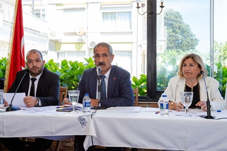 Adalar Belediyesi Meclis Toplantısını Adalılarla beraber yaptı